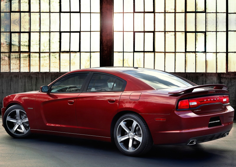 Illustration for article titled Ten Unexpectedly Great Cars For Tall People